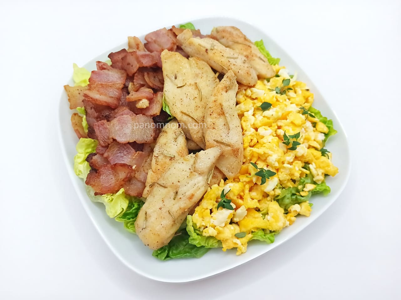 How to Cook Sauteed Chicken with Bacon and Egg at Home